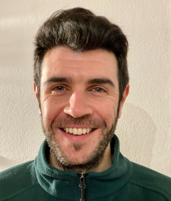  Comitato per le Diversità e l’Accoglienza (DivA) BREVE DESCRIZIONE DEL COMITATO (DivA)  COMITATO PER LE DIVERSITÀ E L’ACCOGLIENZA (DivA)  DIPARTIMENTO DI AGRARIA – UNIVERSITÀ DI SASSARI (UNISS)     Il Comitato per le Diversità e l’Accoglienza (DivA) lavora per costruire una comunità universitaria più accogliente, inclusiva e attenta alle diversità, per favorire una migliore crescita individuale e collettiva nel pieno rispetto della dignità di ogni individuo.  Accoglienza e lotta alle discriminazioni:      